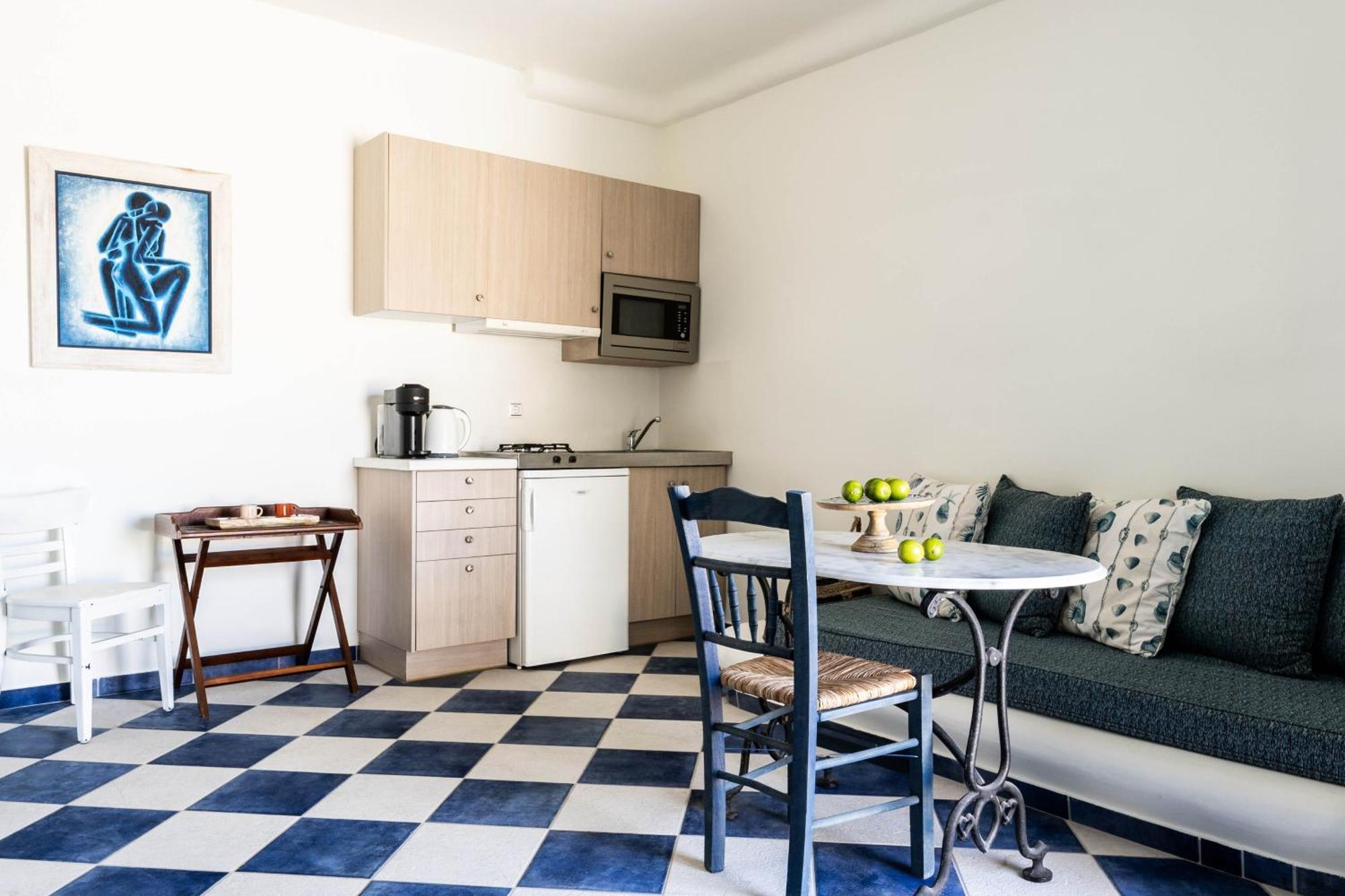 Makani Suites Áno Merá Kültér fotó